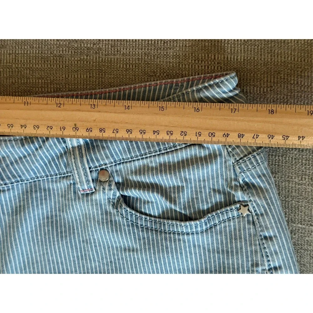 Joules shorts women